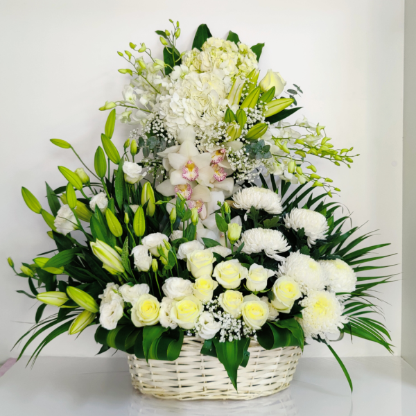 white flowers big basket