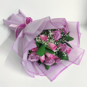 purple pink roses bouquet