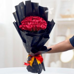 red roses bouquet delivery